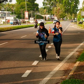 Runner Photo 7677320