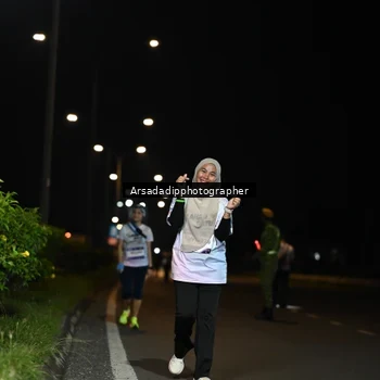 Runner Photo 7677324