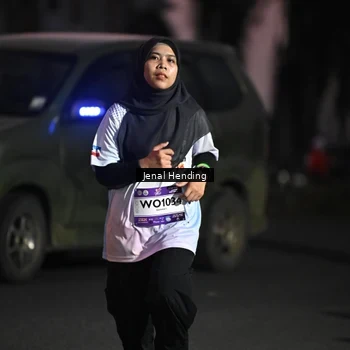 Runner Photo 7677332