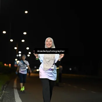 Runner Photo 7677348