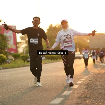 Runner Photo 7677350