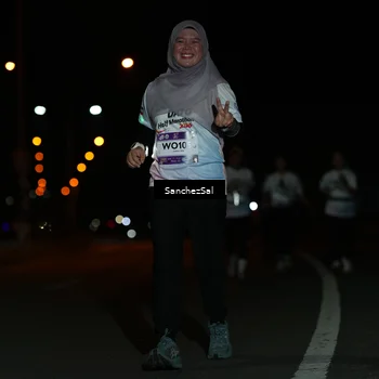 Runner Photo 7677368