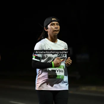 Runner Photo 7677373