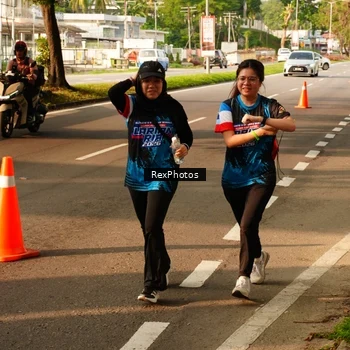 Runner Photo 7677376