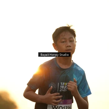 Runner Photo 7677379