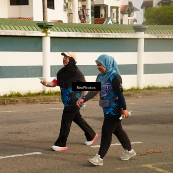 Runner Photo 7677383