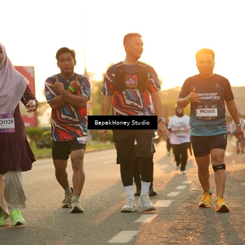 Runner Photo 7677392