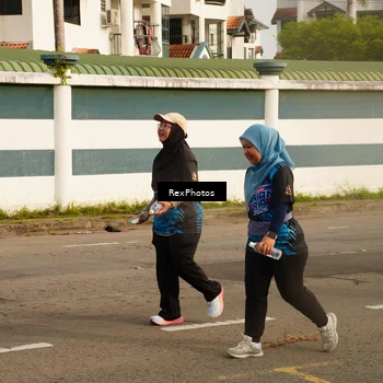 Runner Photo 7677398