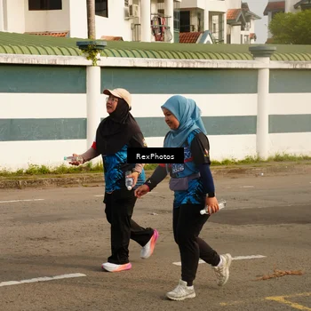 Runner Photo 7677406