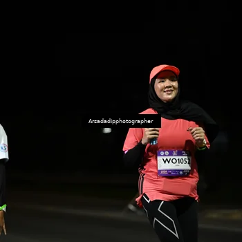 Runner Photo 7677428