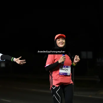 Runner Photo 7677435