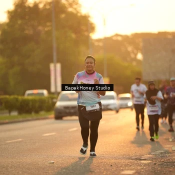 Runner Photo 7677440