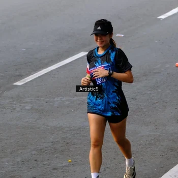 Runner Photo 7677460