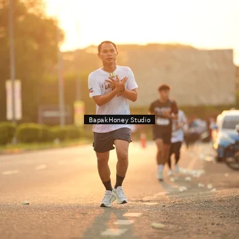 Runner Photo 7677473