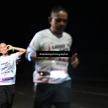 Runner Photo 7677496