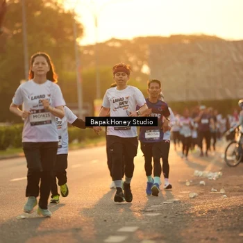 Runner Photo 7677517