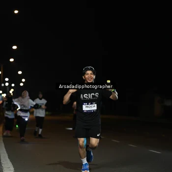 Runner Photo 7677522