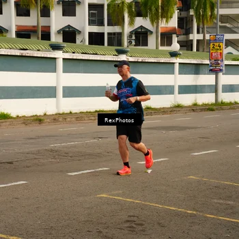 Runner Photo 7677532