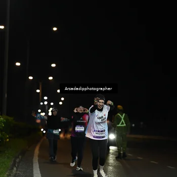Runner Photo 7677541