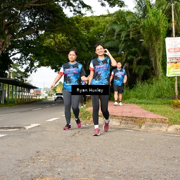 Runner Photo 7677556
