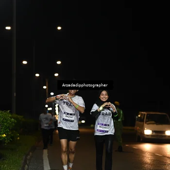 Runner Photo 7677578