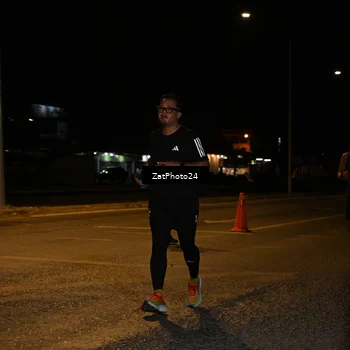 Runner Photo 7677608