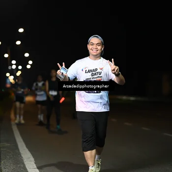 Runner Photo 7677630