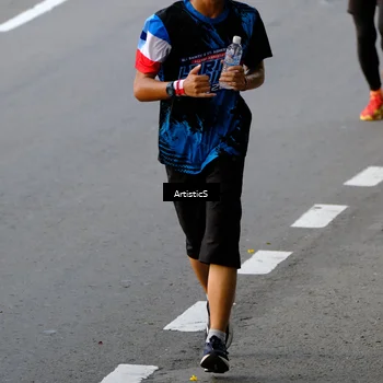 Runner Photo 7677638