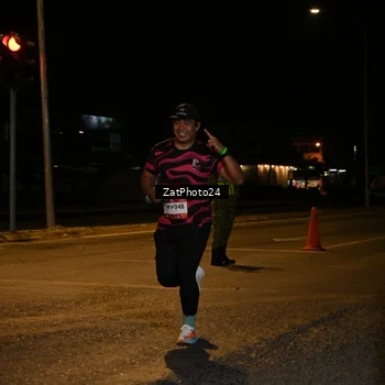 Runner Photo 7677641