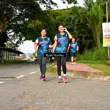 Runner Photo 7677649