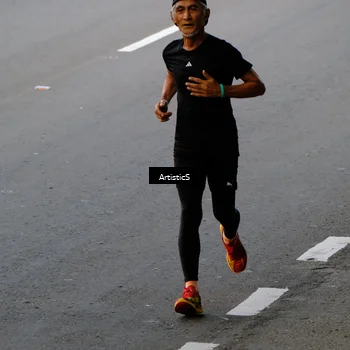 Runner Photo 7677695
