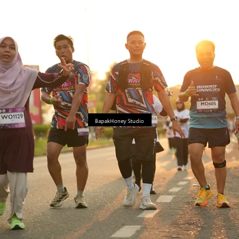Runner Photo 7677696