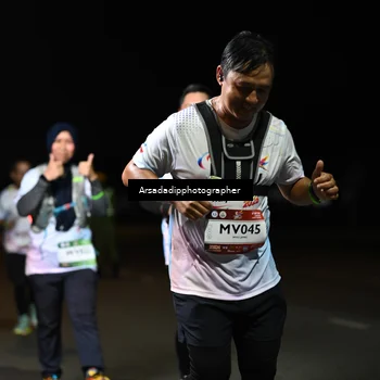Runner Photo 7677698