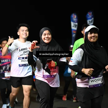 Runner Photo 7677710