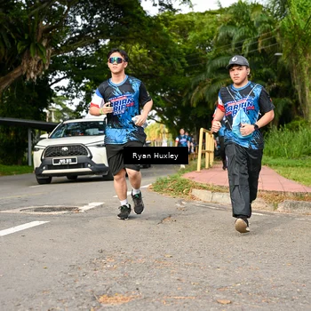 Runner Photo 7677739