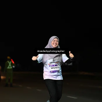 Runner Photo 7677747