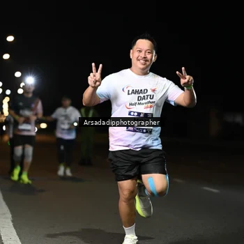 Runner Photo 7677767