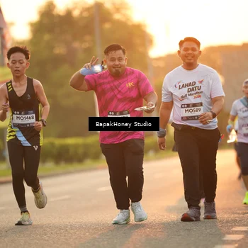 Runner Photo 7677782