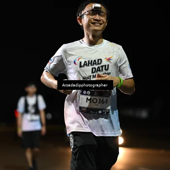 Runner Photo 7677792