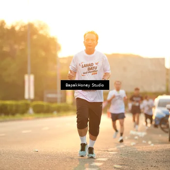 Runner Photo 7677795