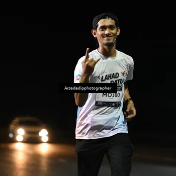 Runner Photo 7677803