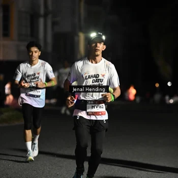 Runner Photo 7677805