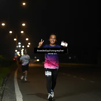 Runner Photo 7677863