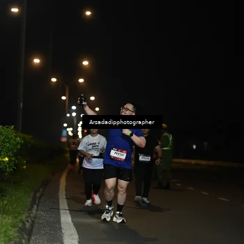 Runner Photo 7677867