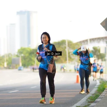 Runner Photo 7677868