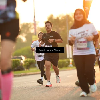 Runner Photo 7677896