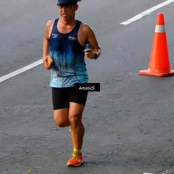 Runner Photo 7677897