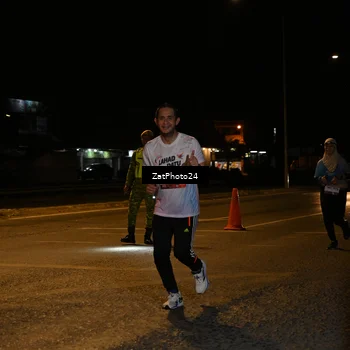 Runner Photo 7677901