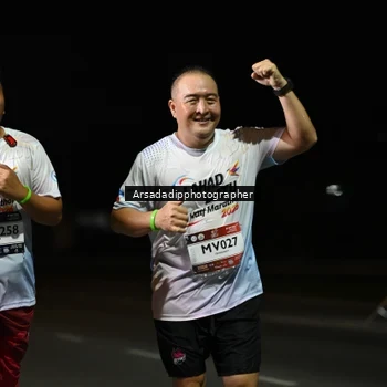 Runner Photo 7677911