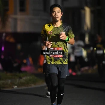 Runner Photo 7677913